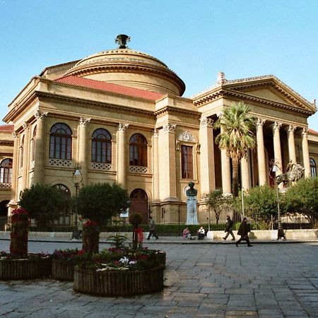 Garibaldi Rooms 29 - Piazza Marina A Palermo - In Pieno Centro. Bagian luar foto