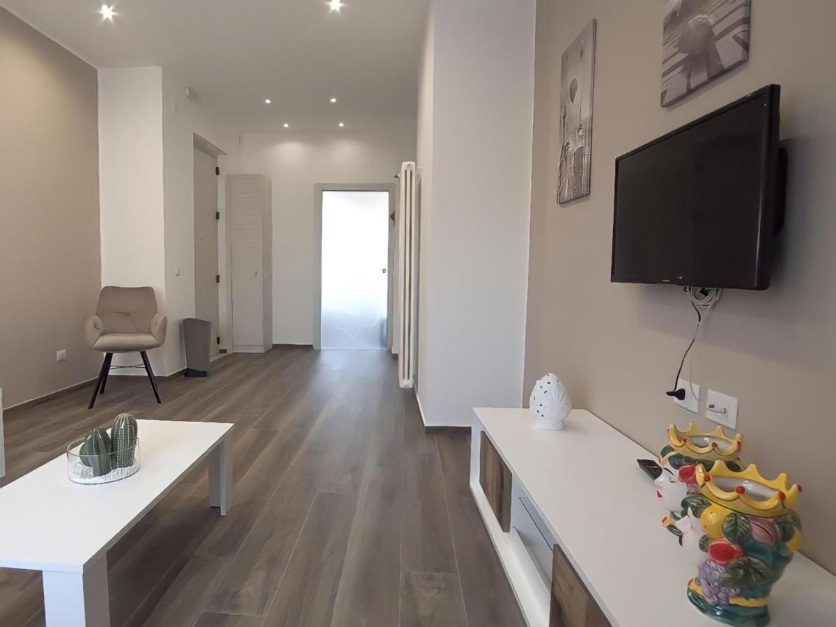 Garibaldi Rooms 29 - Piazza Marina A Palermo - In Pieno Centro. Bagian luar foto