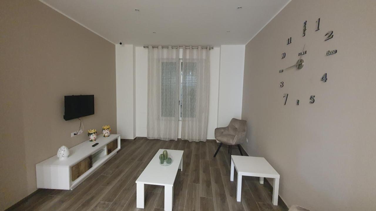 Garibaldi Rooms 29 - Piazza Marina A Palermo - In Pieno Centro. Bagian luar foto