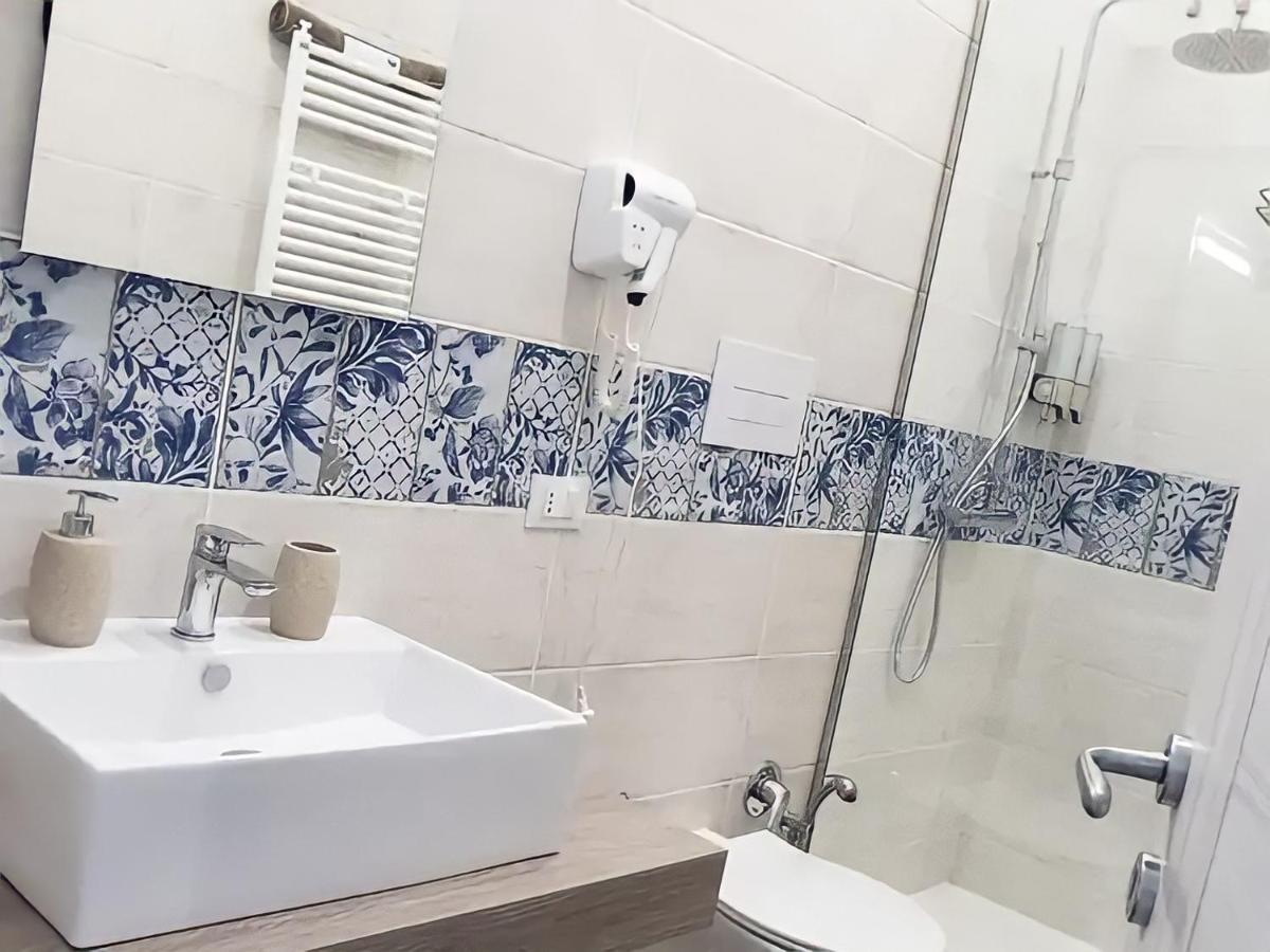 Garibaldi Rooms 29 - Piazza Marina A Palermo - In Pieno Centro. Bagian luar foto