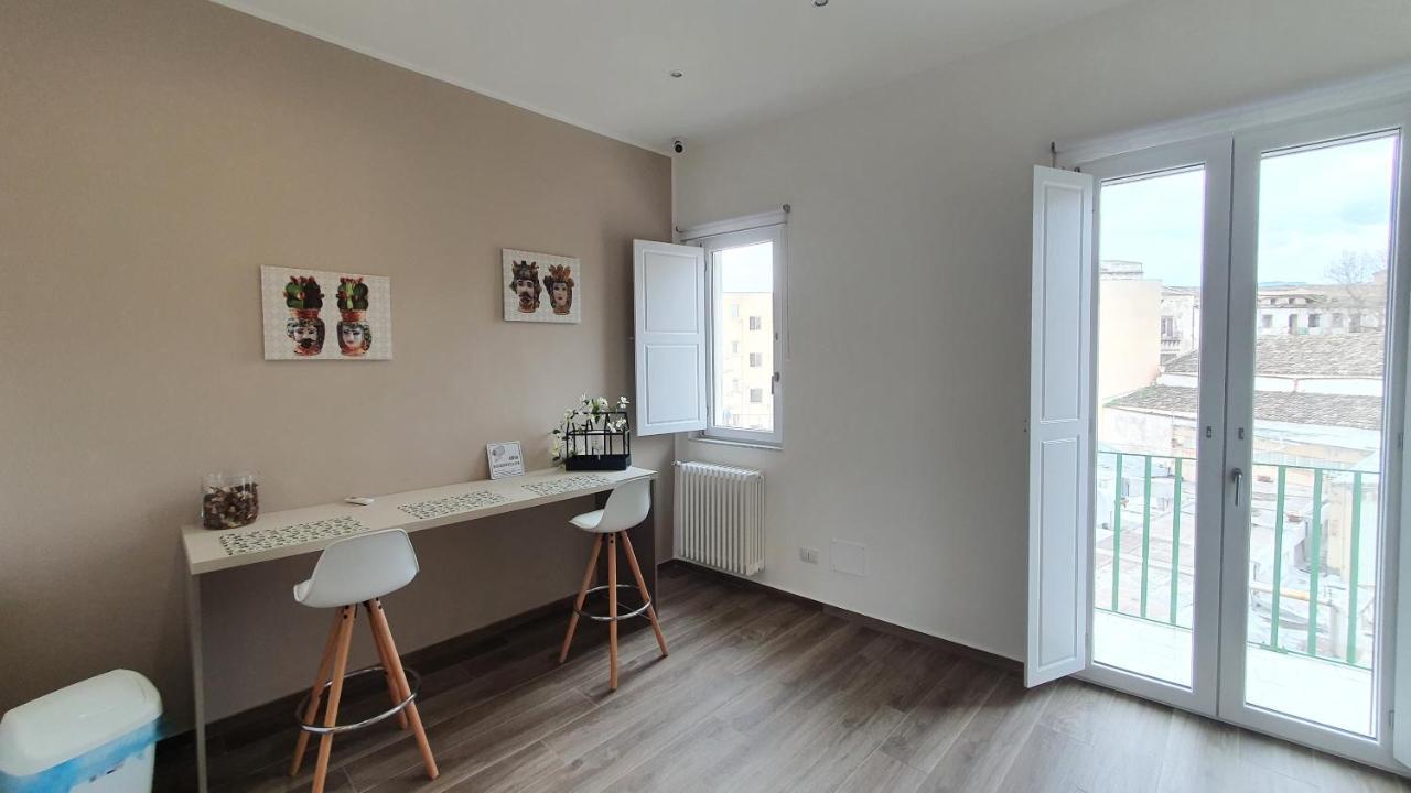 Garibaldi Rooms 29 - Piazza Marina A Palermo - In Pieno Centro. Bagian luar foto